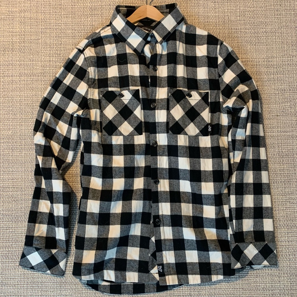 Saga Outerwear women’s button up flannel
